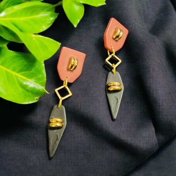 Geometric Shape Brown, Black and Gold dangling Earrings. Dart Shape, lightweight - Picture 1 of 8